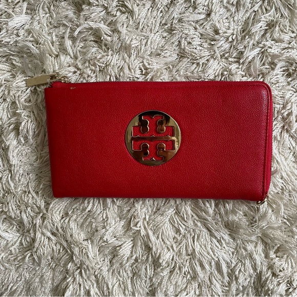 The NEW Tory Burch Bag Hot Pink - Picture 2 of 9